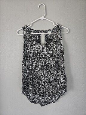 Old Navy Black & White Sleeveless Keyhole Camisole